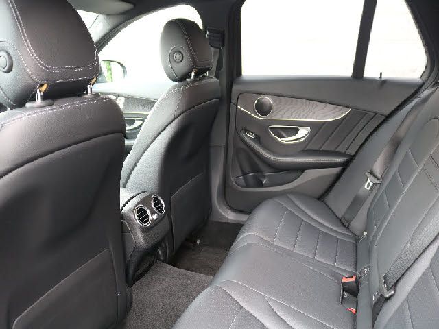 Mercedes Benz C-CLASS 2018-10 10083-3