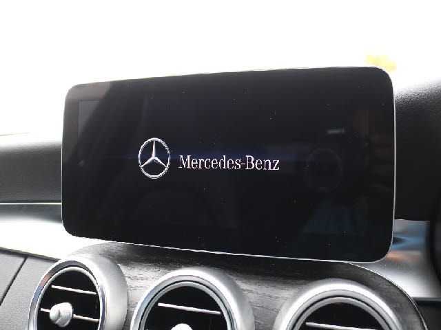 Mercedes Benz C-CLASS 2018-10 10083-9