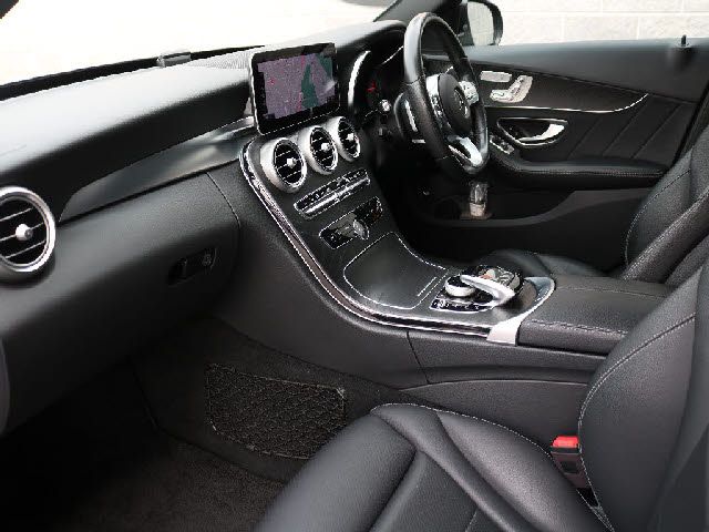 Mercedes Benz C-CLASS 2018-10 10083-1