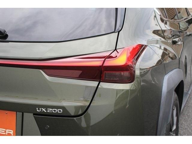 Lexus UX 2018-11 8054-13
