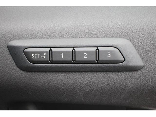Lexus UX 2018-11 8054-5