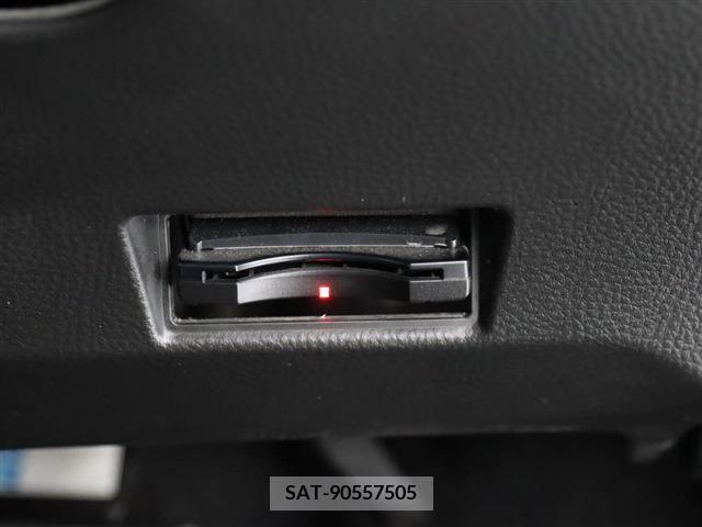 Suzuki SWIFT 2014-03 320913-4