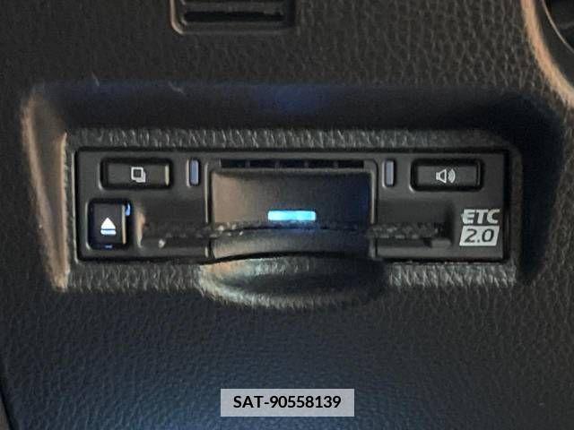 Toyota NOAH 2023-08 346910-10