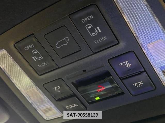 Toyota NOAH 2023-08 346910-7