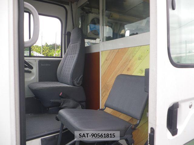 Toyota QUICK DELIVERY 2002-03 282641-2