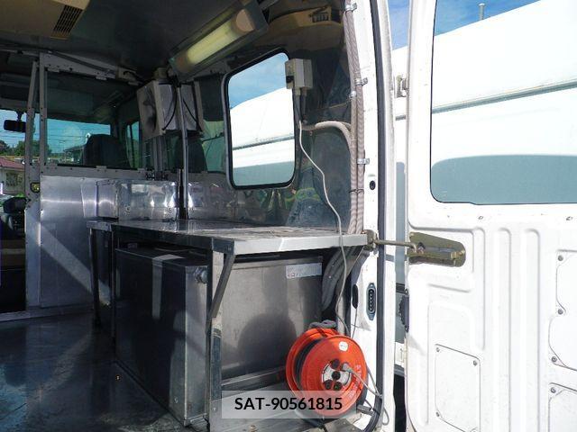 Toyota QUICK DELIVERY 2002-03 282641-17