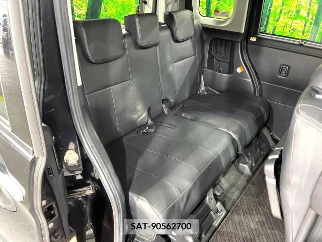 Toyota ROOMY 2018-11 220193-9