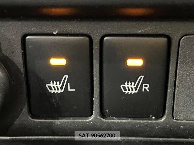 Toyota ROOMY 2018-11 220193-7