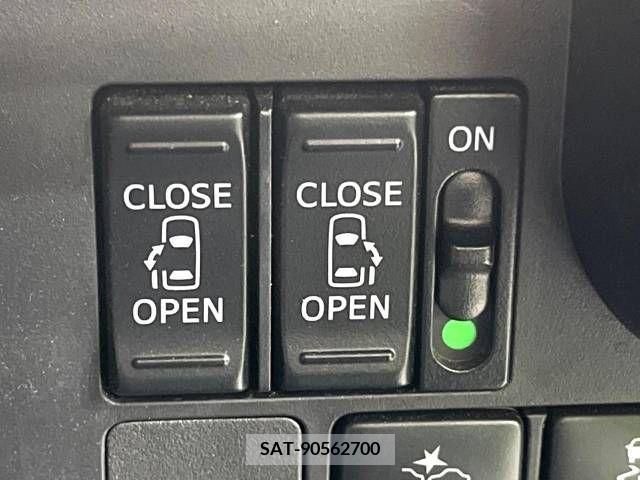 Toyota ROOMY 2018-11 220193-6