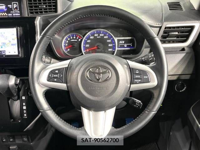 Toyota ROOMY 2018-11 220193-11