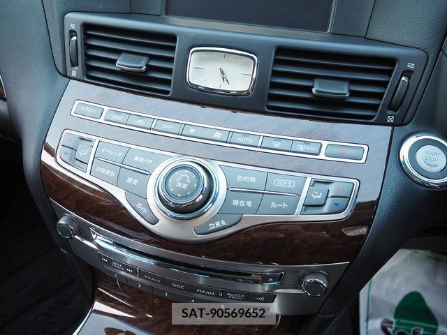 Nissan FUGA 2016-08 270780-12