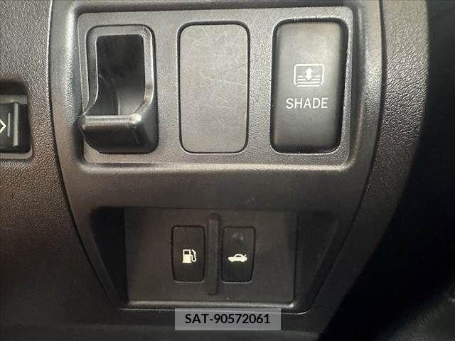 Lexus IS 2010-04 334263-21