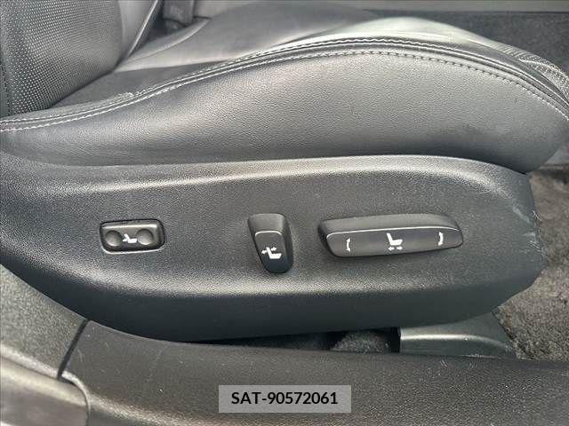 Lexus IS 2010-04 334263-29