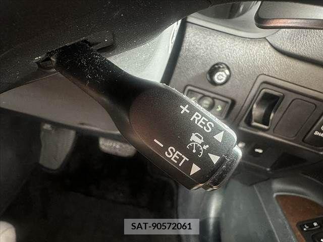 Lexus IS 2010-04 334263-27