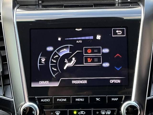 Toyota CROWN SEDAN 2018-09 10681-9
