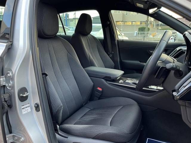 Toyota CROWN SEDAN 2018-09 10681-11