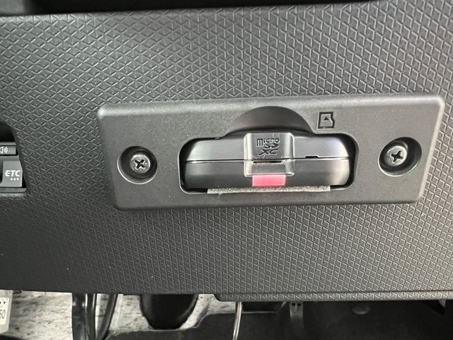 Daihatsu TANTO 2021-10 180700-15