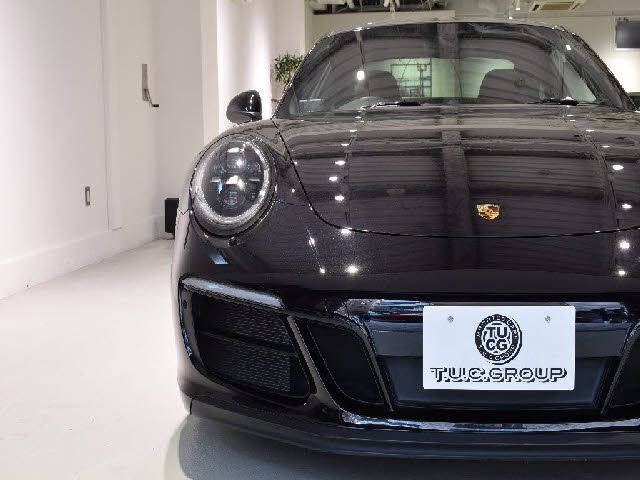 Porsche 911 2019-01 9816-26