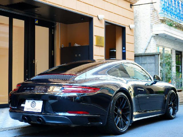 Porsche 911 2019-01 9816-2