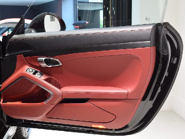 Porsche 911 2019-01 9816-13