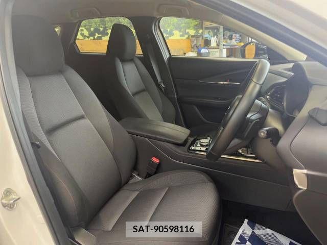 Mazda CX-30 2023-02 377909-9