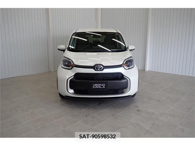 Toyota SIENTA 2022-09 368140-1