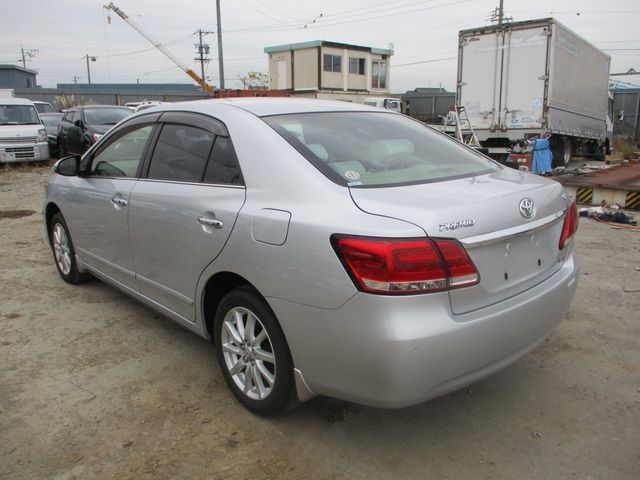 Toyota PREMIO 2017-09 26484-1