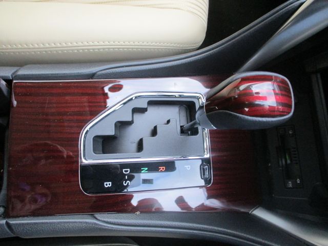 Toyota PREMIO 2017-09 26484-23