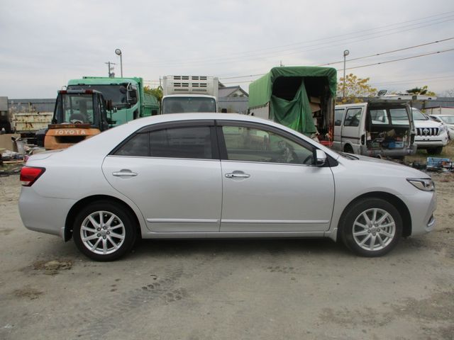 Toyota PREMIO 2017-09 26484-7