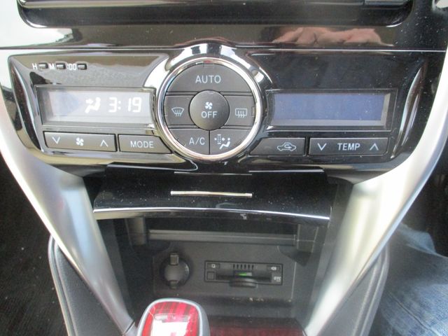 Toyota PREMIO 2017-09 26484-22
