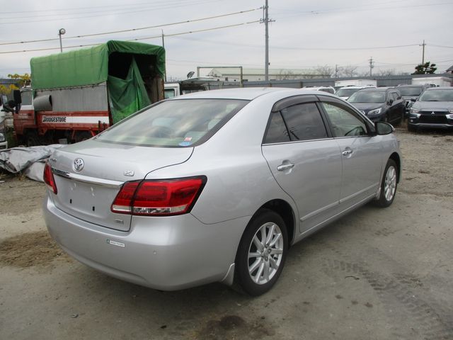 Toyota PREMIO 2017-09 26484-4