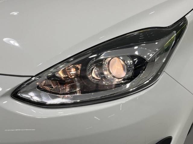 Toyota AQUA 2018-10 15077-12