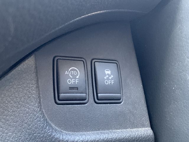 Nissan SERENA 2012-05 23120-23