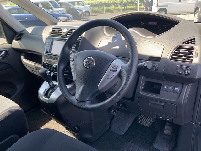 Nissan SERENA 2012-05 23120-8