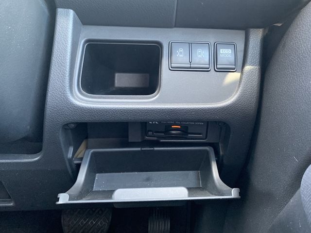 Nissan SERENA 2012-05 23120-25