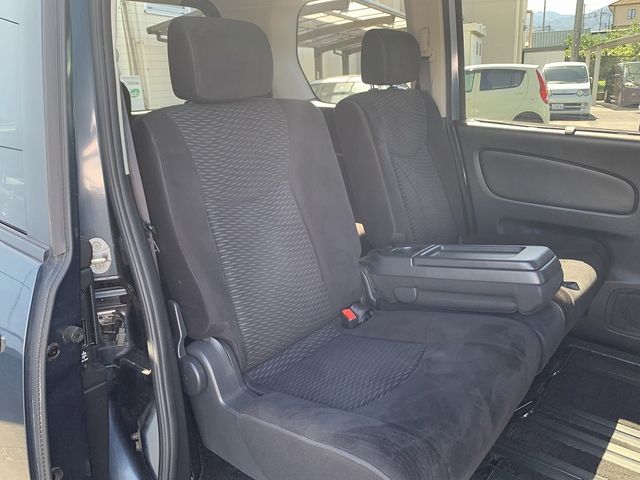 Nissan SERENA 2012-05 23120-10