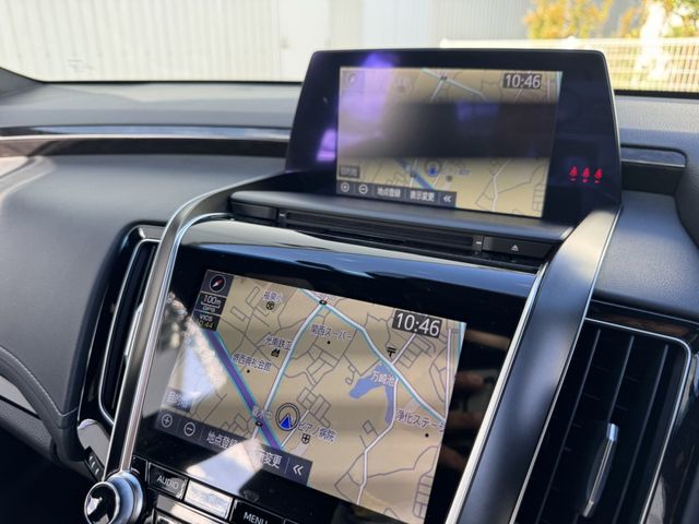 Toyota CROWN SEDAN 2018-08 192552-17