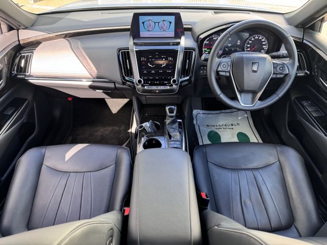 Toyota CROWN SEDAN 2018-08 192552-10