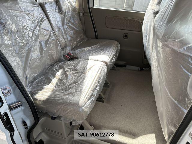 Suzuki EVERY WAGON 2023-02 212833-9