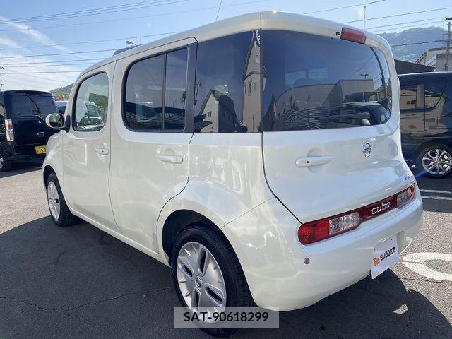 Nissan CUBE 2010-11 295436-6