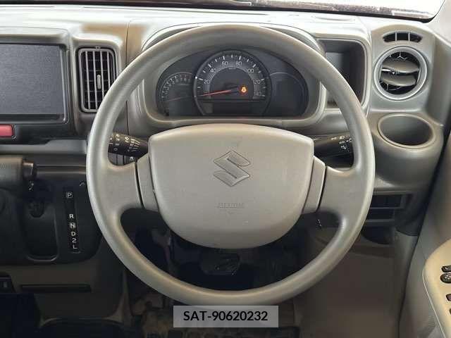 Suzuki EVERY 2023-11 301660-7