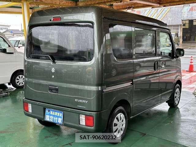 Suzuki EVERY 2023-11 301660-2