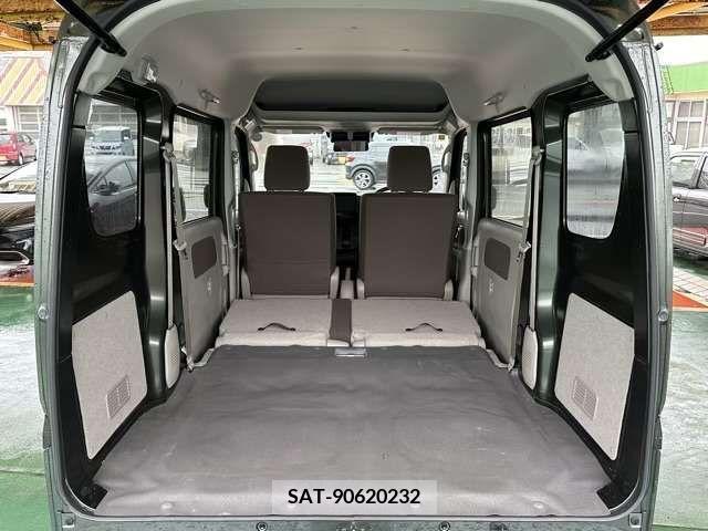 Suzuki EVERY 2023-11 301660-11