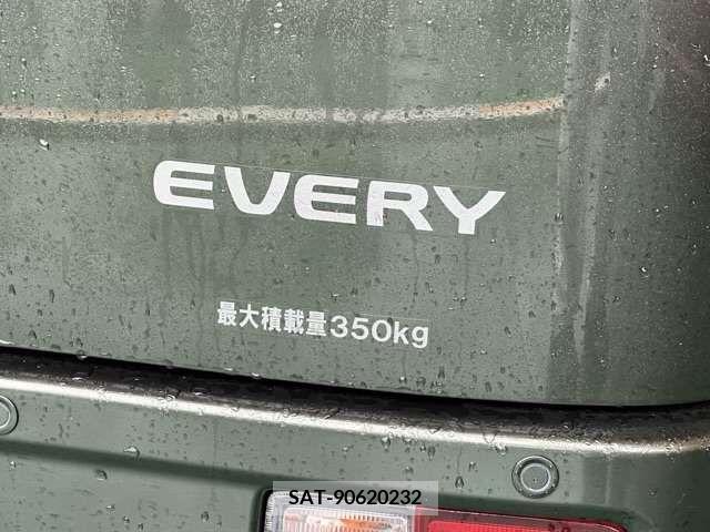 Suzuki EVERY 2023-11 301660-9