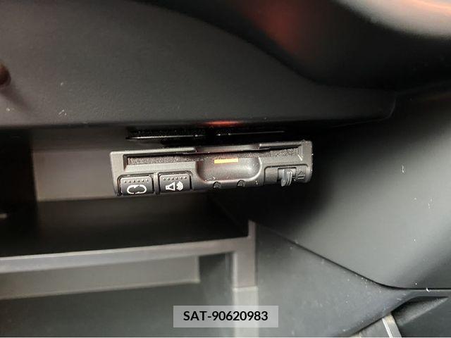 Nissan NOTE 2019-02 219581-17