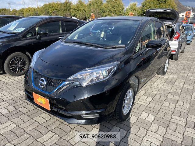 Nissan NOTE 2019-02 219581-1