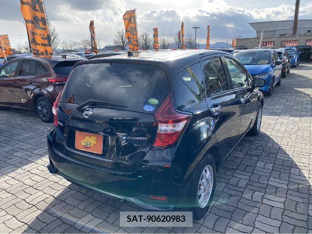 Nissan NOTE 2019-02 219581-2