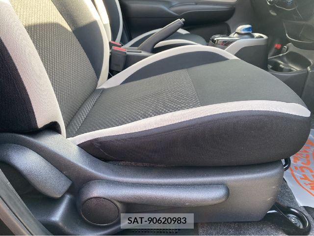 Nissan NOTE 2019-02 219581-4