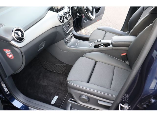 Mercedes Benz B-CLASS 2018-01 4091-5