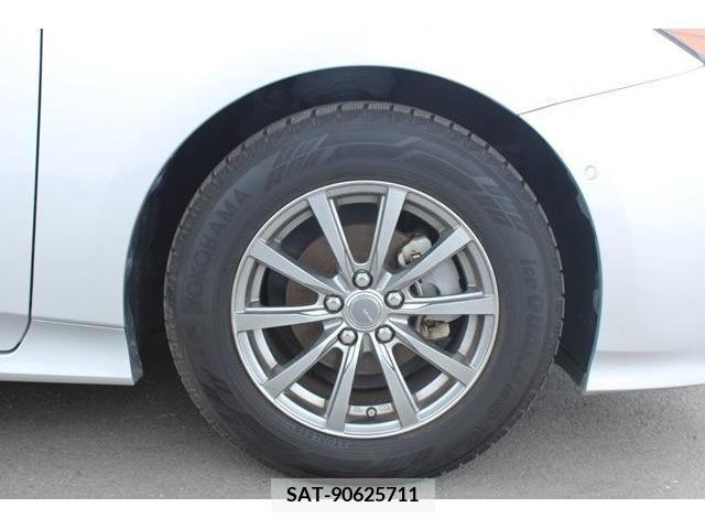 Toyota PRIUS 2019-06 282218-11